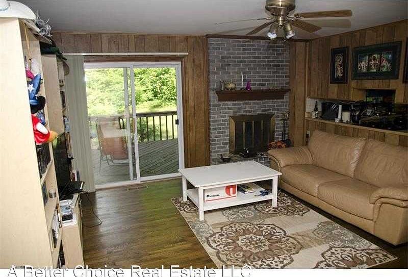 2nd image of 3920 Greenforest Pkwy