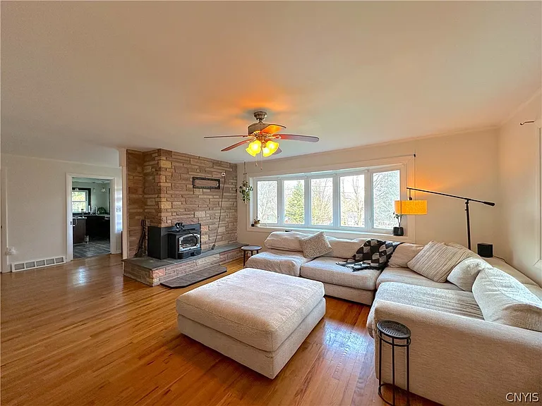 4055 Bristol Rd — Photo 7