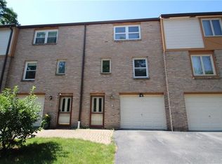 123 Woodridge Xing, Henrietta, NY 14467