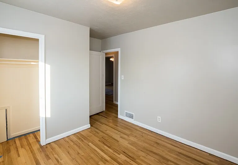 291 N 600 E #MAIN — Photo 17