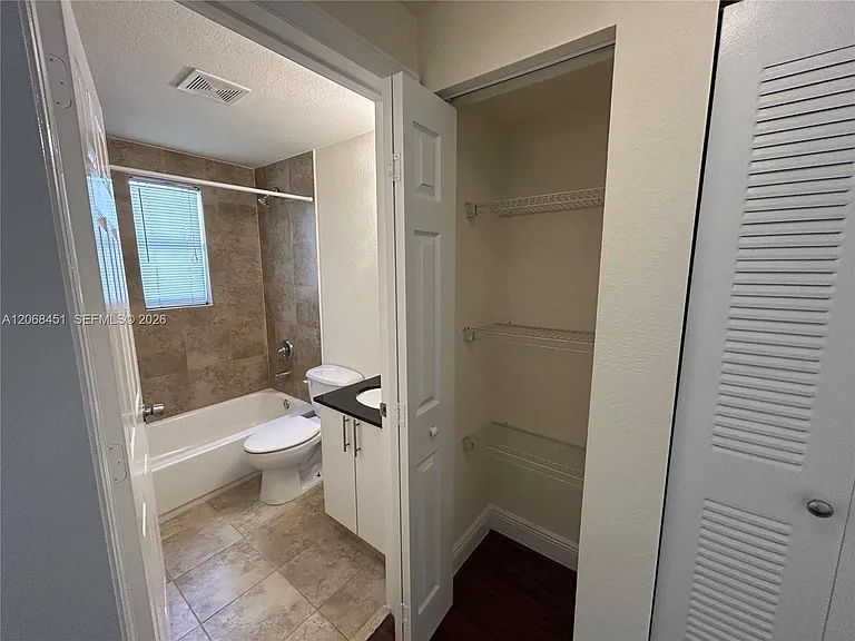 2931 Sheridan Ave #12 — Photo 14