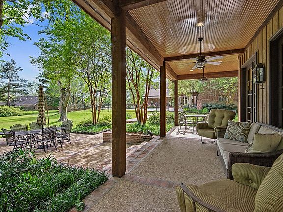 5th image of 23130 Sunnyside Ln