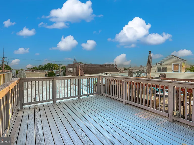 1620 E Clement St — Photo 31