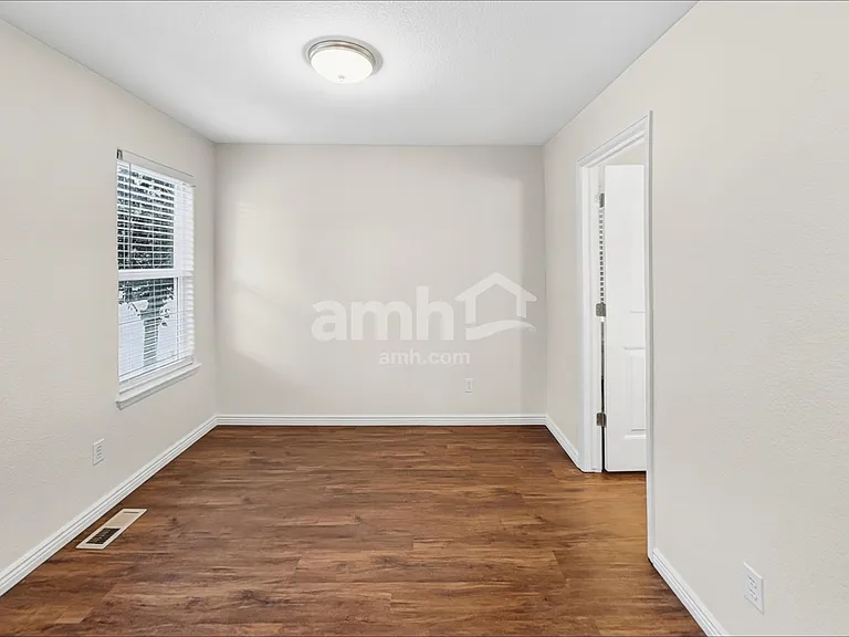 2496 Sierra Springs Dr — Photo 6