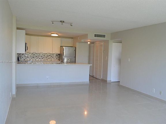 5th image of 9143 SW 77th Ave APT B405
