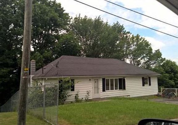 3rd image of 4 Lanesboro St