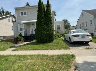 320 Troy Ave E, Ferndale, MI 48220