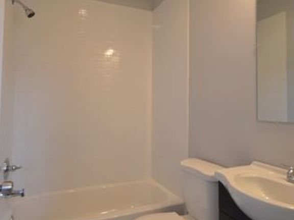 5th image of 3412 Mantua Ave #1