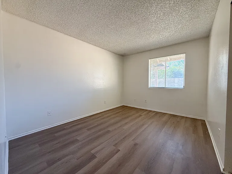 4138 W Campo Bello Dr — Photo 12