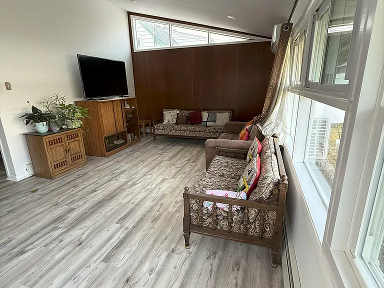 168 Red Maple Dr E — Photo 10