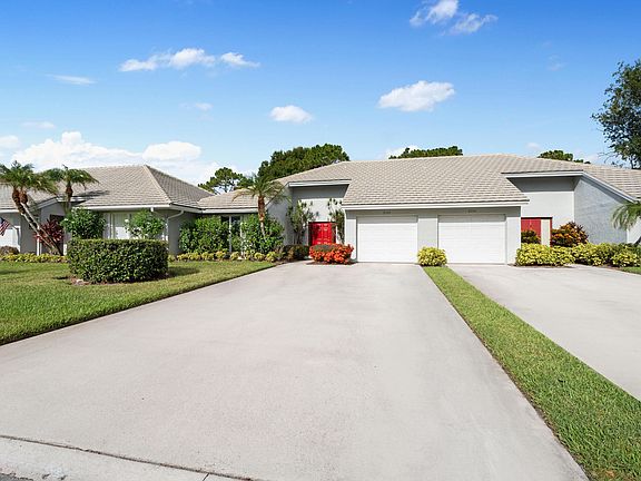 3rd image of 2762 SW Westlake Circle