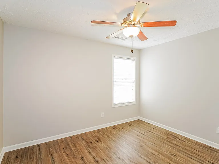 1020 Tammy Sue Ln — Photo 11