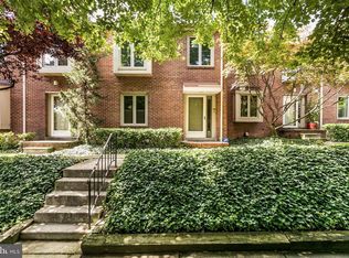 1202 Linden Grn, Baltimore, MD 21217