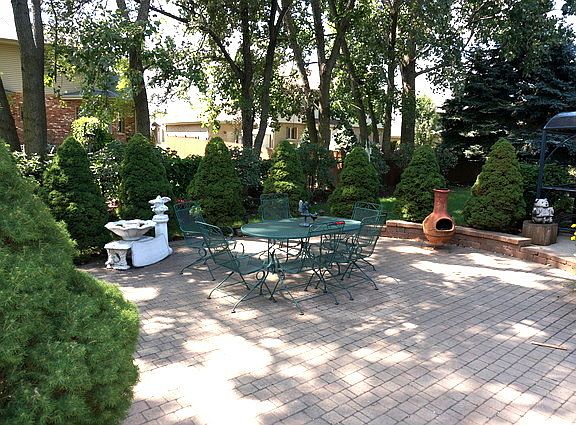 5th image of 20W427 Westminster Dr