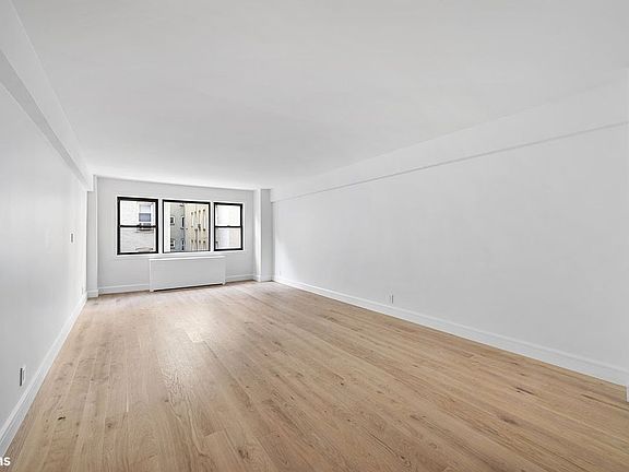 5th image of 220 E 67th St APT 3H