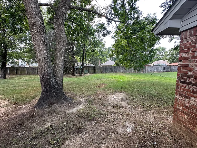 6221 Summerhill Pl — Photo 8