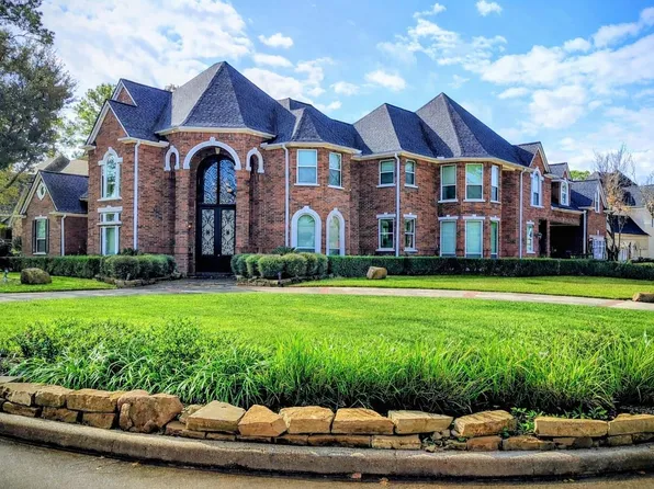 13707 Springmint Dr, Cypress, TX 77429