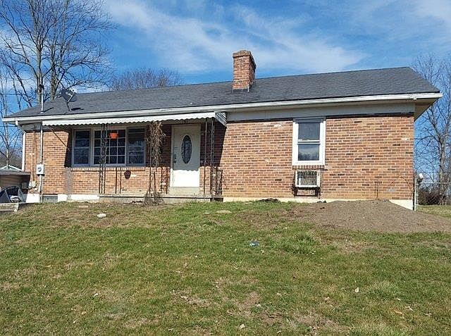 1st image of 161 Winding Way Dr