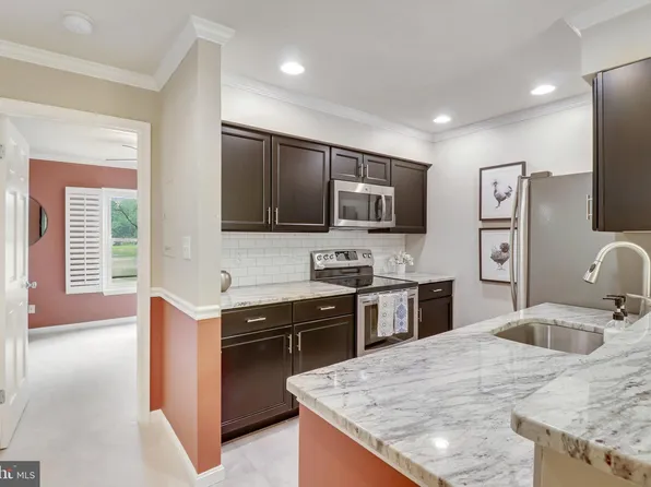 5848 Orchard Hill Ct, Clifton, VA 20124