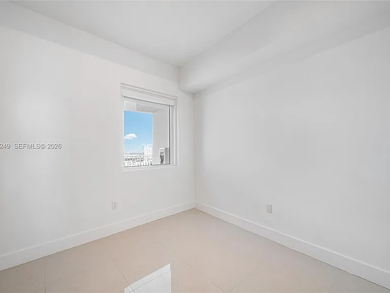 2020 N Bayshore Dr #3904 — Photo 14