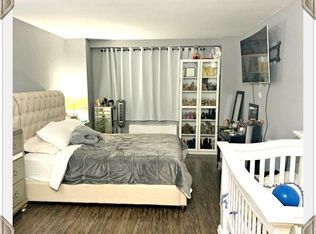 61-20 Grand Central Pkwy #A100, Forest Hills, NY