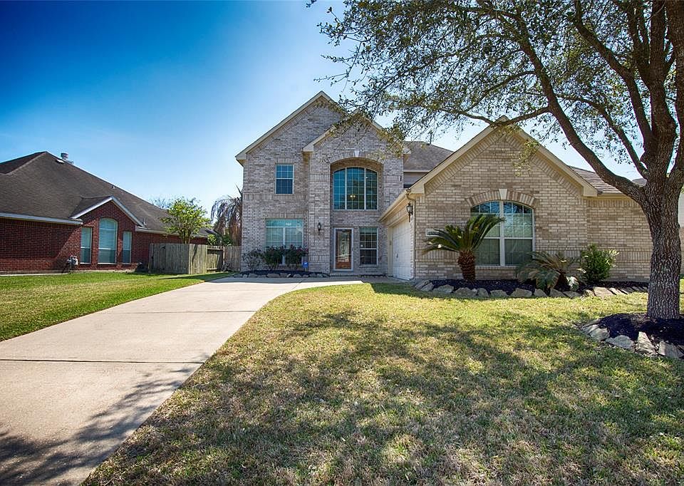 1st image of 4509 Canyon Crest Dr