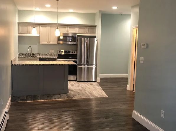 83 Main St APT 4