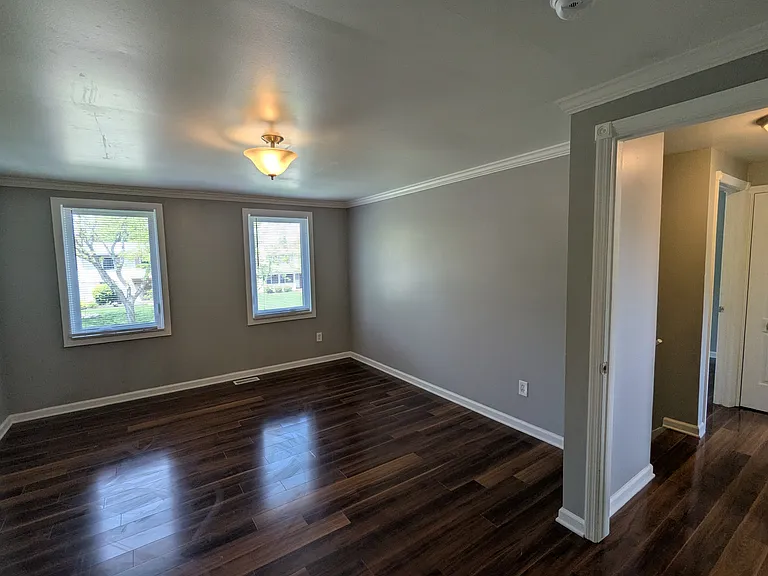 12942 Montbatten Ct — Photo 10