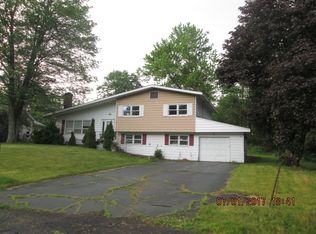 14 Tierney Pl, South Fallsburg, NY 12779