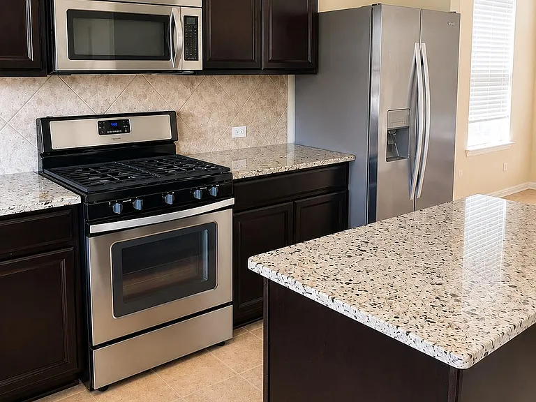 130 Sundown Ave — Photo 5