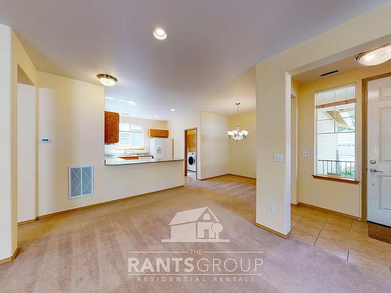 8242 Bainbridge Loop NE — Photo 3