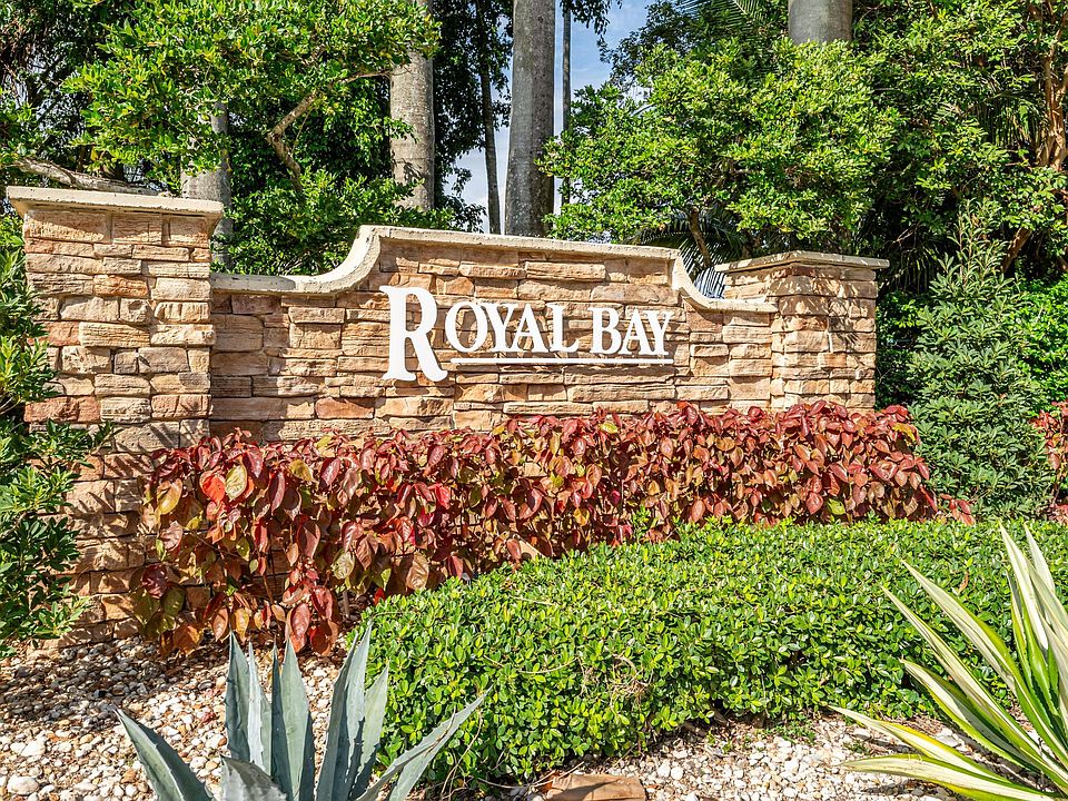 Royal Bay - prior to gated entrance.