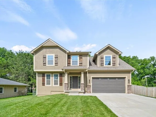 8630 Melrose St, Overland Park, KS 66214