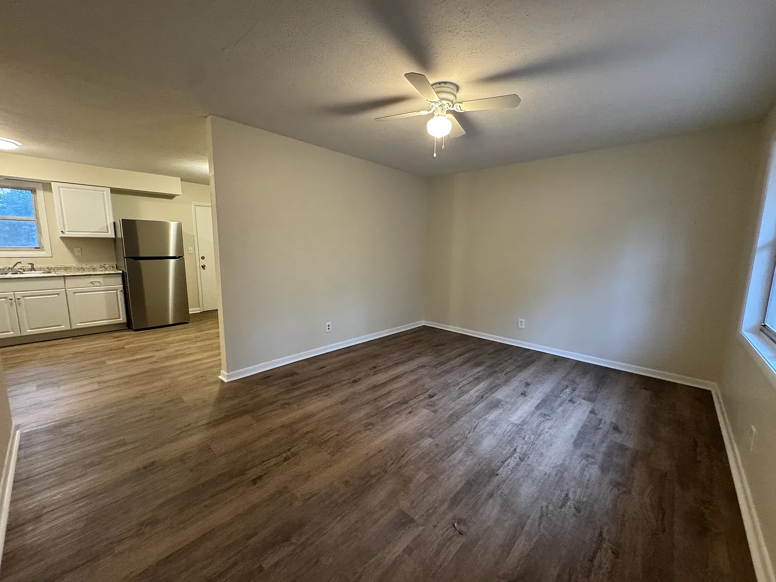 4 bed, 1192 sqft, $1,395 — Photo 4