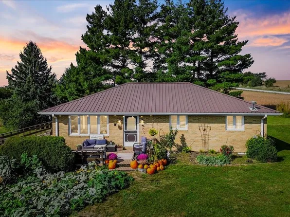 1279 565th Trl, Lovilia, IA 50150