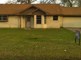 477 Moore Dr, Vidor, TX 77662