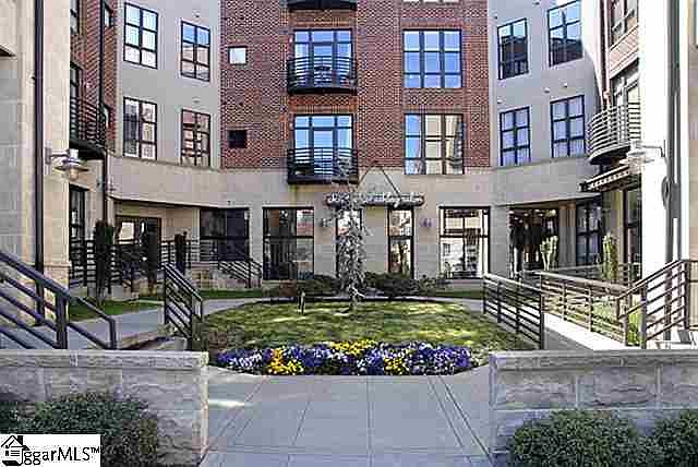 1st image of 101 E Court St #224