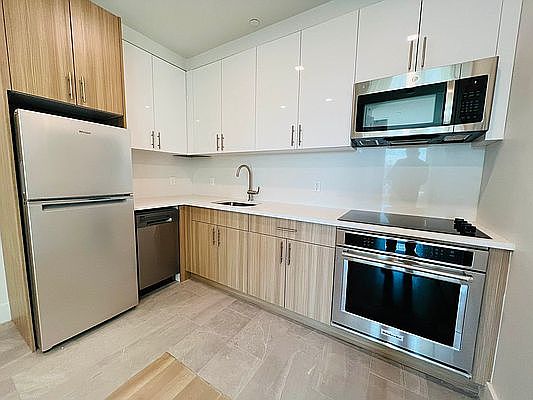 2nd image of 1245 Bedford Ave #5E