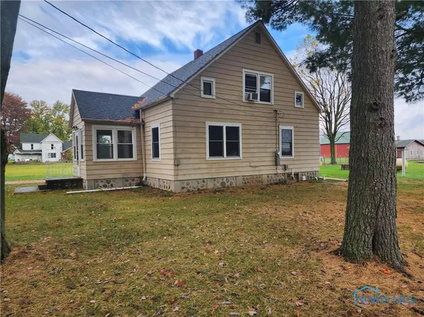 112 Hill Ave, Wauseon, OH 43567