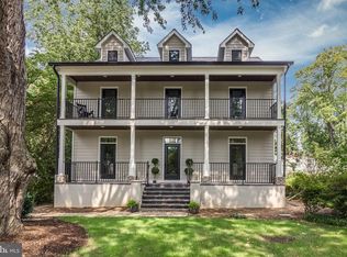 1212 Olde Towne Rd, Alexandria, VA 22307