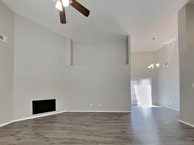 13215 Noblecrest Dr — Photo 4