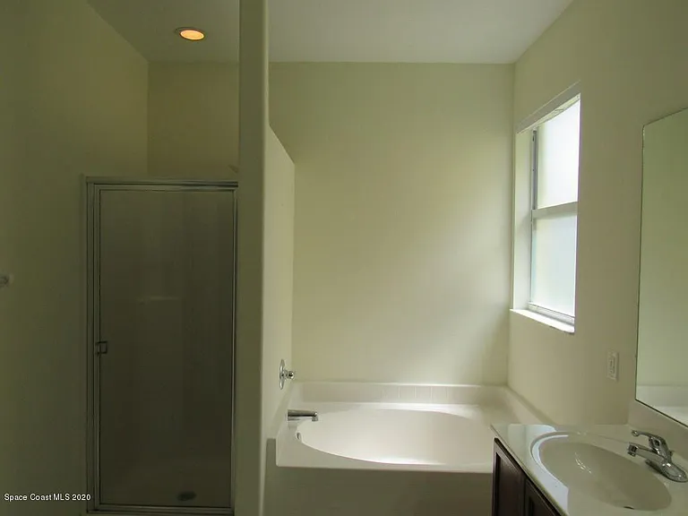 1741 Bridgeport Cir — Photo 13