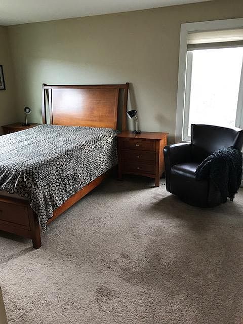2nd image of 21 Autumn Ln