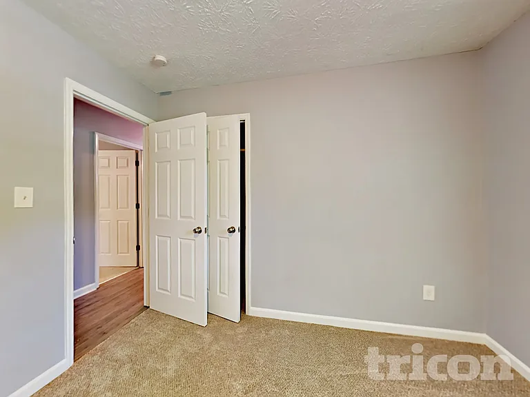 270 Amanda Ct — Photo 7