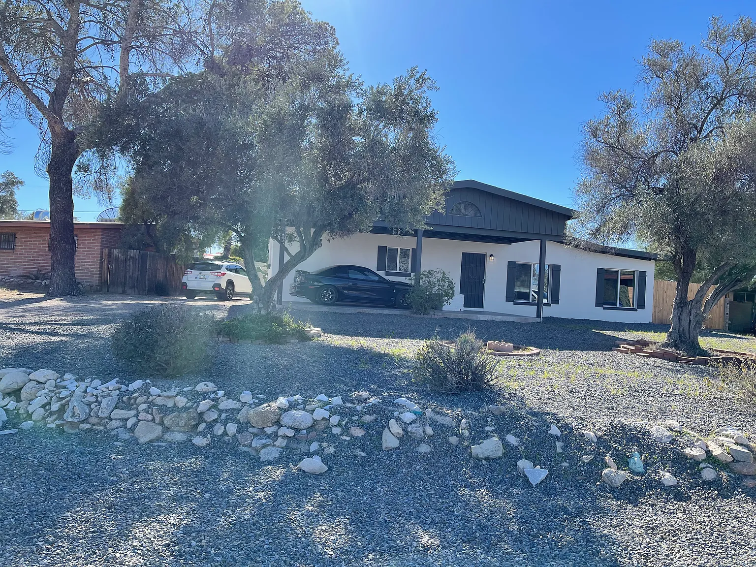 E Mitchell Dr, Tucson — Photo 1