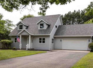 504 Virginia Dr, Stevens Point, WI 54481