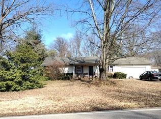 1380 W Andrew Ln, Jasper, IN 47546