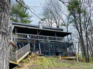 4511 Plantation Estates Rd, Radford, VA 24141