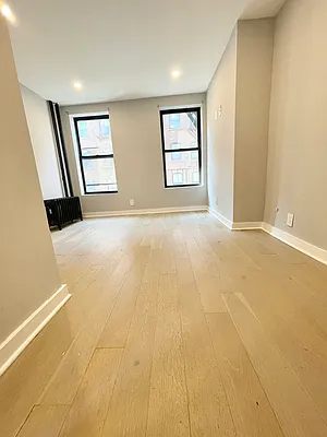 Rented by Camelot Realty Group | media 16