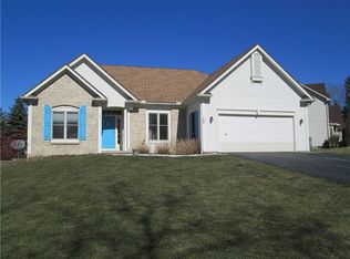 100 Willow Creek Ln, Rochester, NY 14622